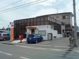 福岡県　東区　郵便局　外壁塗装改修工事　施工前