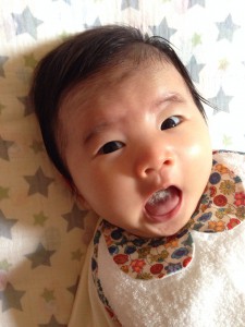 春日市　ビックリ　すみれちゃん