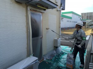 筑紫野市　ヤクルト工場　警備員室　塗装工事　施工中