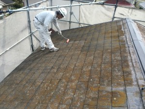 宇美町　塗装工事　Ｋ様　屋根塗装　カビ除去剤塗布