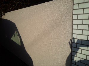 太宰府市　塗装工事　Ｓ様邸　外塀　中塗り完了