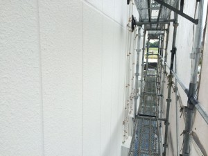 筑紫野市　塗装工事　ＪＡ阿志岐支店　外壁　下塗り　完了