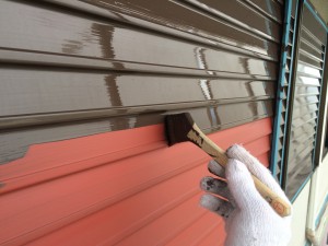 筑紫野市　Ｆ様邸　塗装工事　雨戸　上塗り１回目
