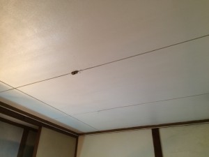 大野城市　塗装工事　白木原アパート　リビング　天井　完了