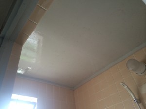 大野城市　塗装工事　Ｉ様　浴室塗装　施工前