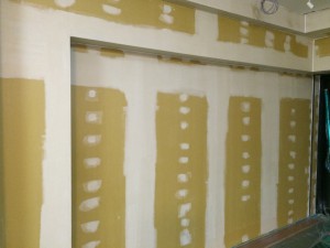 福岡市　南区　塗装工事　井尻美容室　追加塗装工事　内壁　施工前