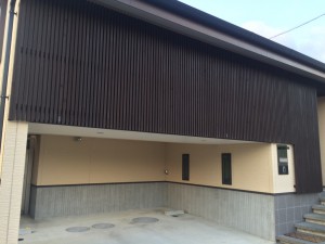 福岡県　粕屋郡　塗装工事　木格子塗装　完了