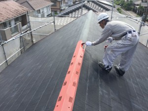 筑紫野市　T様邸　塗装工事　屋根塗装　棟板金　錆止め