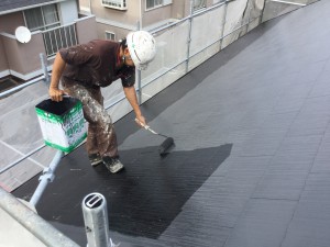 筑紫野市　T様邸　塗装工事　屋根塗装　上塗り１回目