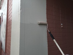 大野城市　塗装工事　K様邸　外壁　上塗り　２回目　クリーム色