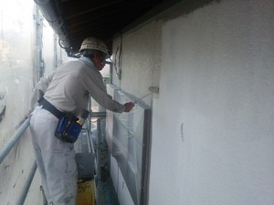 太宰府市　塗装工事　Ｏ様邸　外壁　中塗り施工中