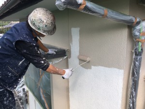 筑紫野市　塗装工事　Ｈ様邸　外壁塗装　中塗り