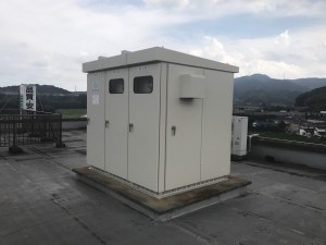 筑紫野市　三友通商　屋上　キューピクル　塗装工事　完了