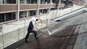 福岡市　西区　塗装工事　コビソル姪の浜　屋根　高圧洗浄