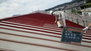 福岡県　糸島市　塗装工事　キリスト教会　瓦棒　板金屋根　錆止め　塗装