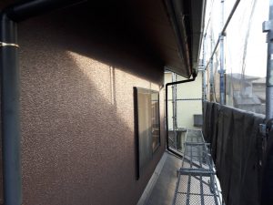 福岡県　新宮町　H様邸　外壁モルタル　塗装工事　上塗り　パーフェクトトップ　仕上げ塗装　完了