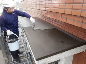 福岡市　小笹　Ｆ様邸　小庇　防水工事　ポリマーセメント系塗膜防水　防水剤２回目塗布