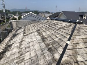 筑紫野市　Ｙ様邸　コロニアル屋根　塗装工事　下塗り　パーフェクトシーラー　1回目　完了