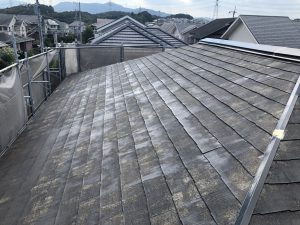 筑紫野市　Ｙ様邸　コロニアル屋根　塗装工事　下塗り　パーフェクトシーラー　２回目　完了　