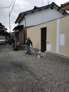 筑紫野市　Ｓ様邸　住宅塗装工事　外塀　施工中