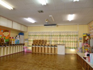 太宰府市　ちいさこべ幼稚園　フローリング張替え工事　施工前