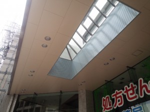 福岡県　宗像市　竹田ビル　玄関天井　塗装工事　完了