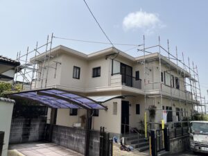 福岡県　太宰府市　陸屋根防水工事　足場組立状況