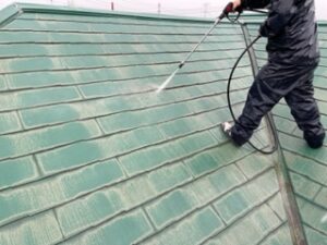 佐賀県　基山町　屋根塗装工事　高圧洗浄作業