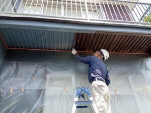 鋼天井塗装工事　パーフェクトプライマー　錆止め塗装