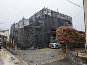 福岡県　朝倉市　外壁屋根塗装工事　足場完了