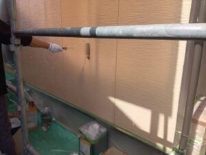 外壁塗装　上塗り　日本ペイント　ファイン４セラミック１回目